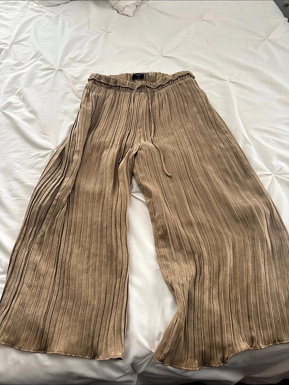 Tahari Wide Leg Pants in Brown Size Medium Like New